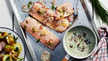 Ugnsbakad röding med ”sauce au trois caviars” och glacerade grönsaker