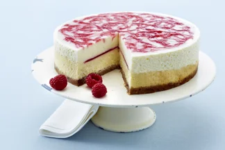 Cheesecake framboise double texture et son insert fruité