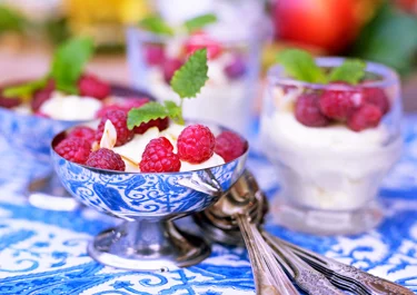 Vit chokladmousse med citron
