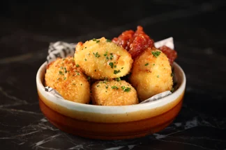 Mozzarella + Iberico ham croquettes with Arla® Pro Mozzarella
