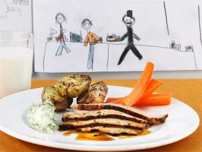 En typisk restaurangrätt och en favorit hos oss. Vi väljer gärna svenskt kött. Fläskytterfilén ugnsgrillas så att stekytan får smak. Köttet går sedan länge på eftervärme tills det blir mört och fint.