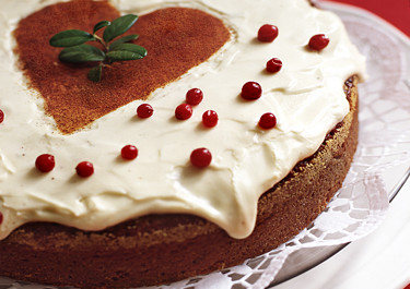 Lingon- och solrosfrökaka