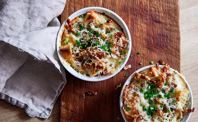Mature cheddar cups with eggs, bacon and chive