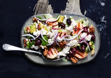 Sallad med grillade persikor