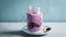 Hallonsmoothie med blåbär och citron