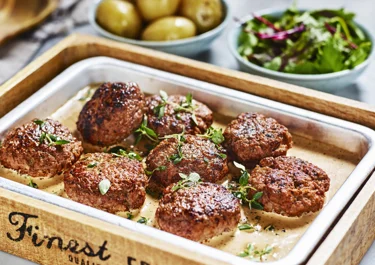 Köttfärsbiffar i timjansås