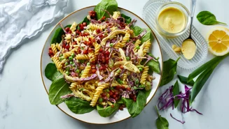 Pastasalat med kylling