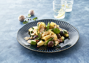 Pasta med squash og skinke