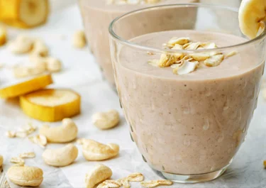 Banana Smoothie with Cashew Nuts