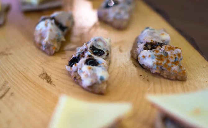 Haferkekse mit Blue, und dunkler Schokolade