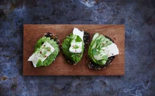 Avocado-Bruschetta