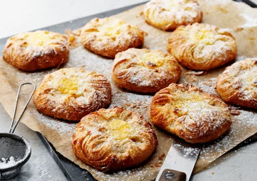 Wienerbröd med vaniljkräm