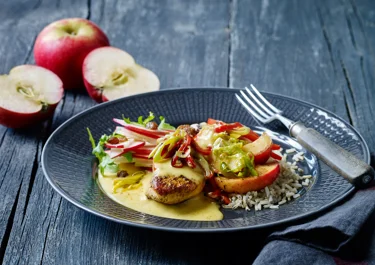 Mørbrad i fad med æblesalat