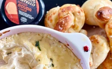 Castello Smoked Gouda Dip with Fresh Soft Pretzels