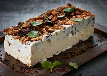 Semifreddo - italiensk isdessert med knas