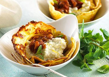 Letut ja gratinoitua raparperikompottia