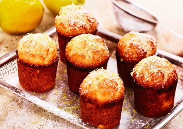 Banaanijogurtti-muffinssit