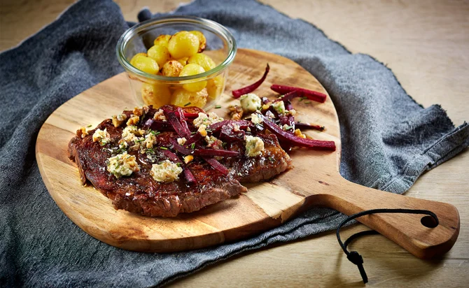 Grilled steak with beets and blue cheese