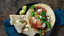 Burrito med bönor och kokosris