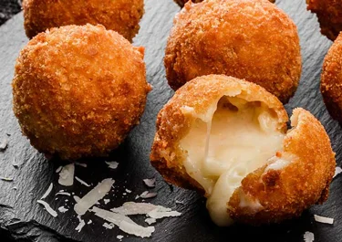 Bolitas de patata y queso