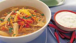 Kycklingsoppa med nudlar