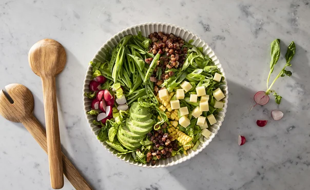 SUMMER SALAD WITH JALAPEÑO-RANCH DRESSING