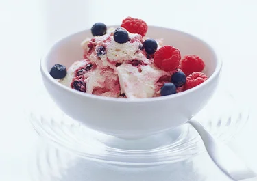 Bärmousse med citron