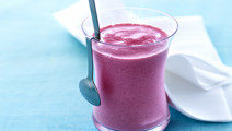 Smoothie med jordgubbar och vit choklad