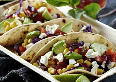 Tacos de verduras, Arla Apetina y salsa de tomate casera