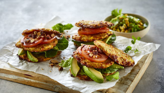 Røstiburger med majssalat