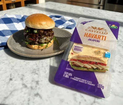 Castello® Jalapeño Havarti Cheese Stuffed Burger