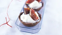 Mandelmusslor med choklad och portvinsgrädde