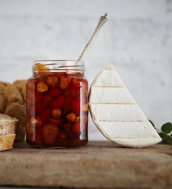 Pickled rosehips with hazelnuts