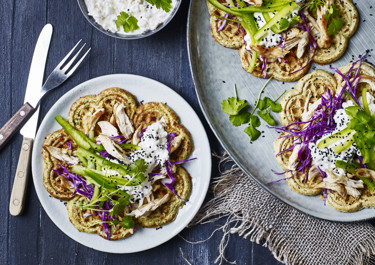 Broccolivafler med pulled, grillet kylling