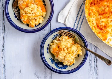 Gebakken macaroni met kaas