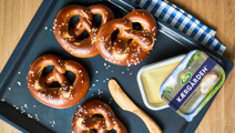 Laugenbrezel mit Arla Kærgården®
