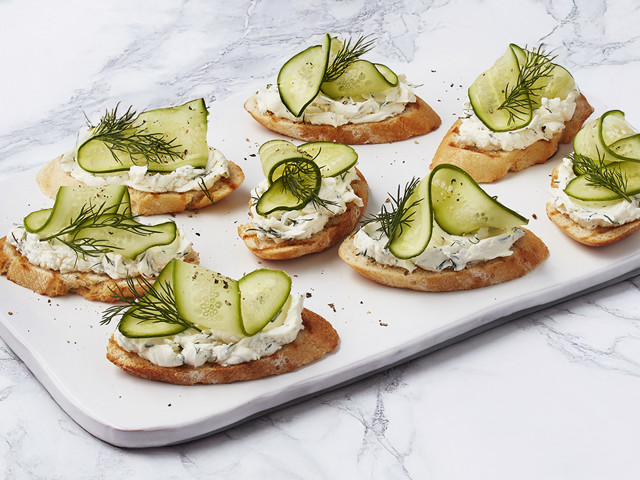 Cucumber & Dill Crostini with Tre Stelle Original Cream Cheese