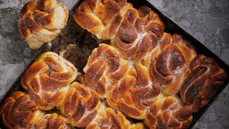 Kanelbullar i långpanna