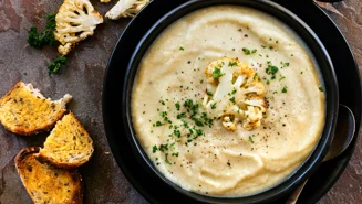 Roasted Cauliflower Soup
