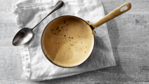Gräddsås till köttbullar