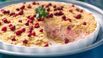 Fryst lingoncheesecake