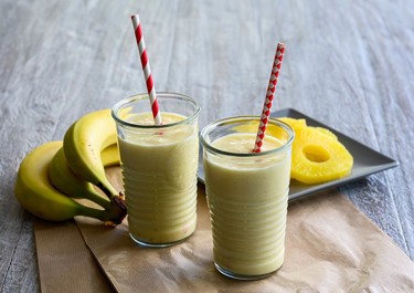 Smoothie με βανίλια και ανανά