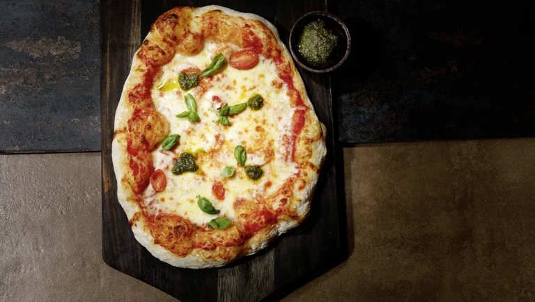 Prosciutto & Pesto Pizza