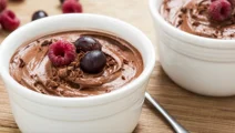 Milk Chocolate with Brownie Crumbs and Raspberries