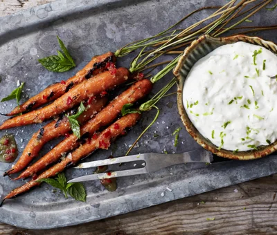 Grilled carrots with honey glaze and cheese cream