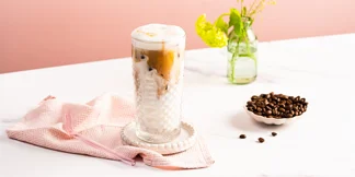 Täyteläisen pehmeä jäälatte