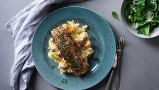 Stekt lax med potatisstomp