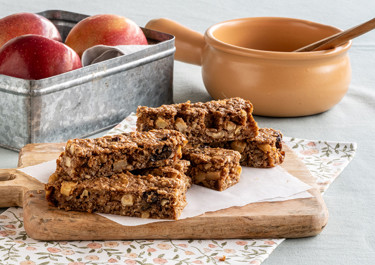 Μπάρα με Vanilla Cookie pudding, φουντούκι και μήλο