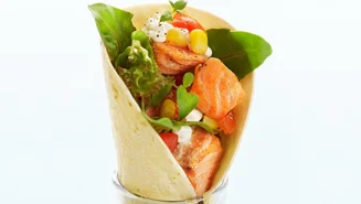 Wraps med lax och cottage cheese