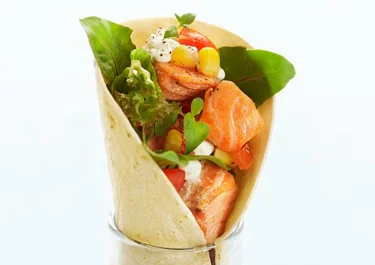 Wraps med lax och cottage cheese